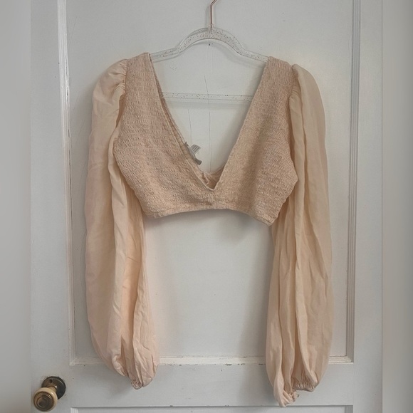 Indah Biru Solid Ruched Long Sleeve in Petal Size M/L $128 - Picture 3 of 8